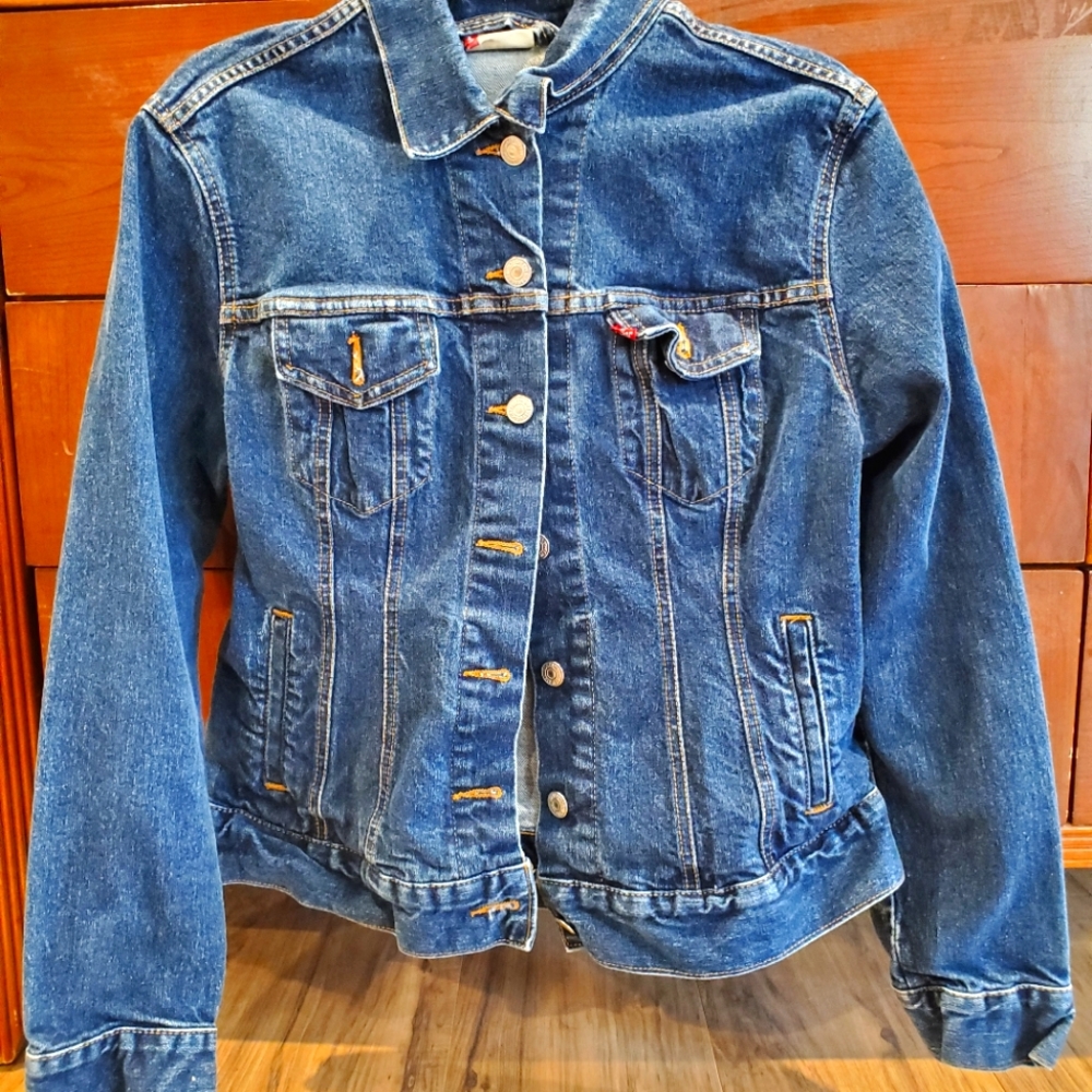 Levi's women's Medium Jean Jacket